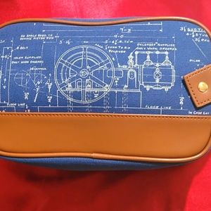 Pumphouse collection Toiletry bag